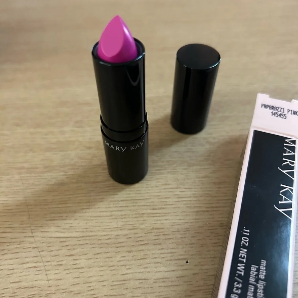 Mary Kay Pink Lipstick Glossy Finish